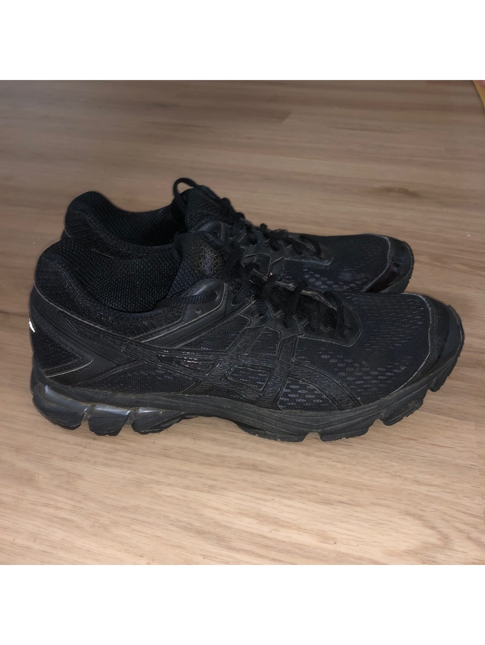 ASICS GT-1000 4 TRIPLE BLACK RUNNING TRAINING SHOES SNEAKERS MENS SIZE 10